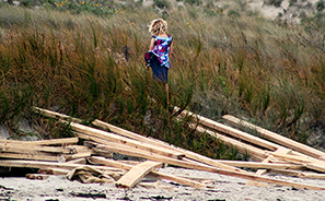 Rena : Container Ship Runs Aground : Tauranga : New Zealand  : Photos : Richard Moore : Photographer